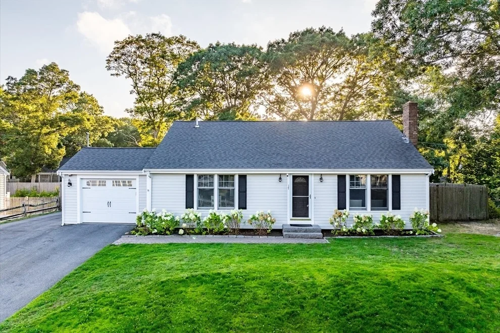 Unit for sale at 17 Trowbridge Path, Yarmouth, MA 02673