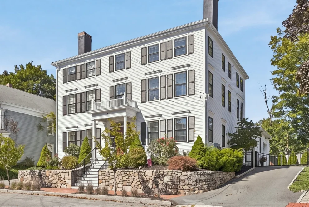 Unit for sale at 26 Tyng St, Newburyport, MA 01950