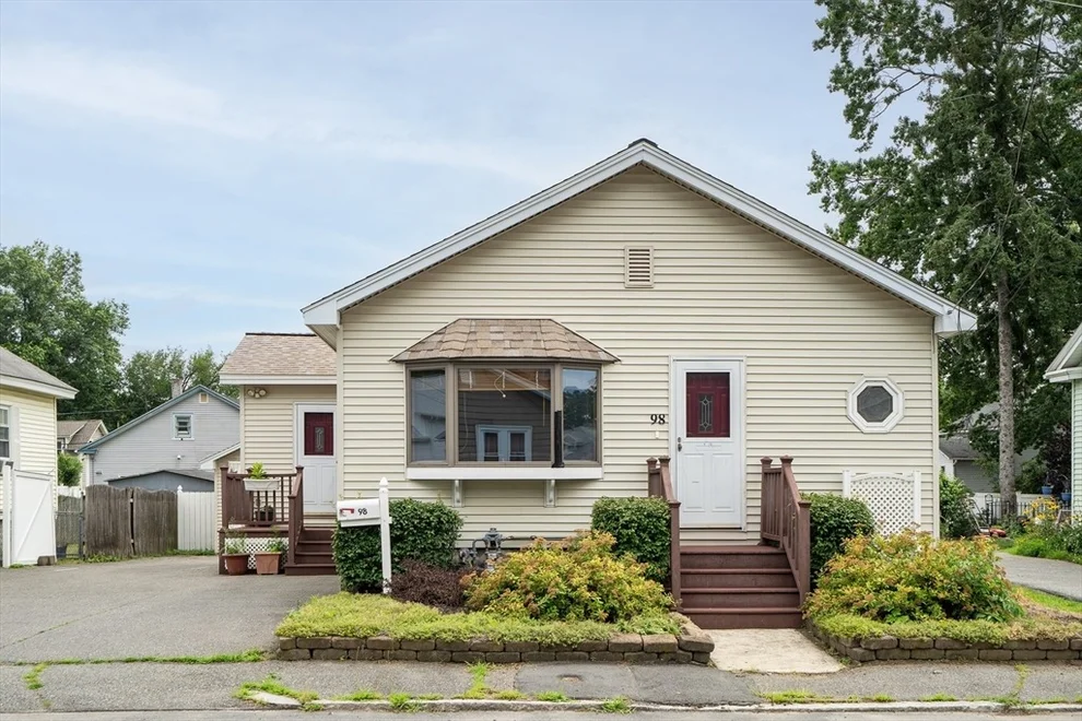 Unit for sale at 98 Winthrop Ave, Lowell, MA 01851