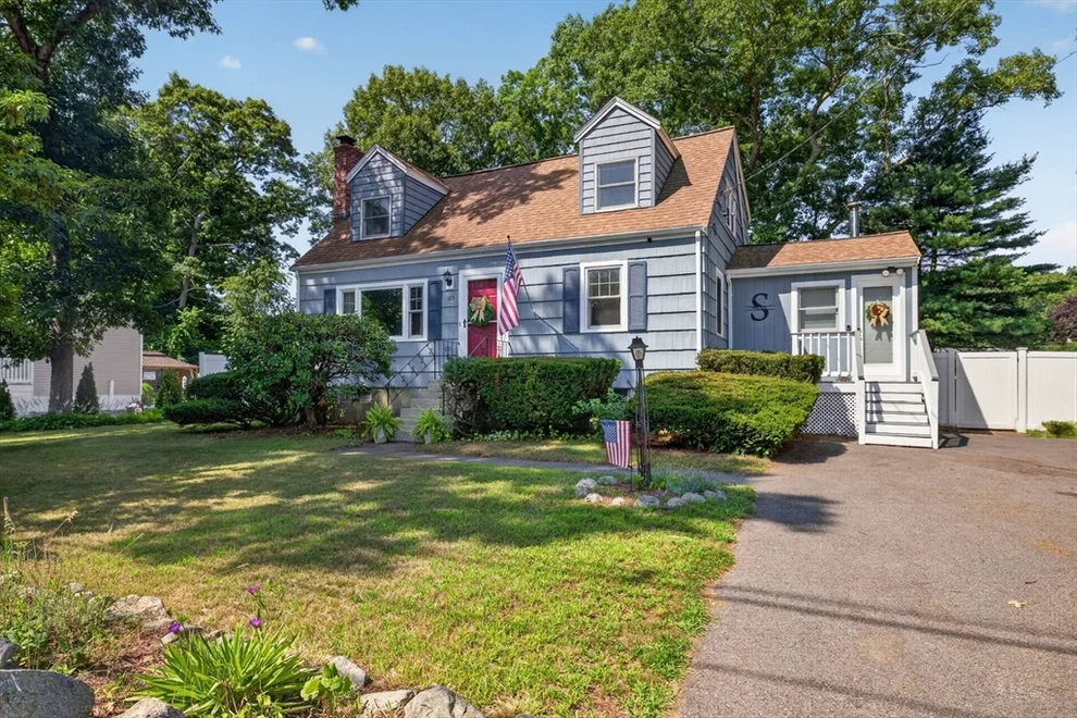 Unit for sale at 120 Farm St, Bellingham, MA 02019