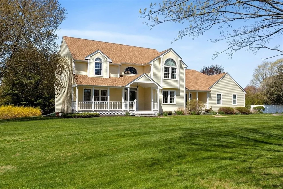 Unit for sale at 10 Baldwin Rd, Westford, MA 01886