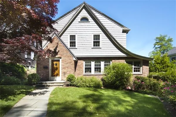 Unit for sale at 111 Mount Vernon Street, Newton, MA 02465