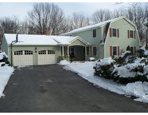 Unit for sale at 29 Amberwood Drive, Winchester, MA 01890