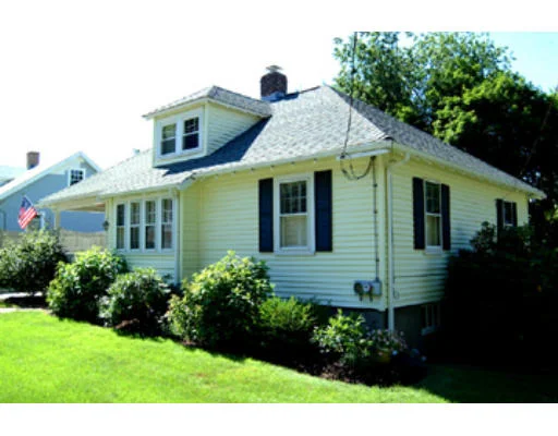 Unit for sale at 133 Hunnewell Street, Needham, MA 02494