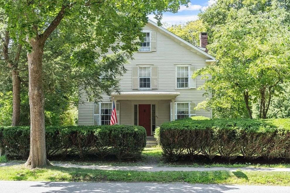 Unit for sale at 83 Monument St, Concord, MA 01742