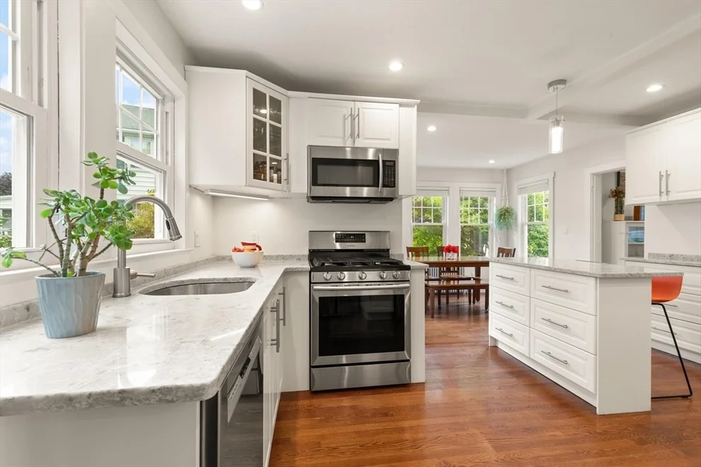 Unit for sale at 67 Washington St, Reading, MA 01867