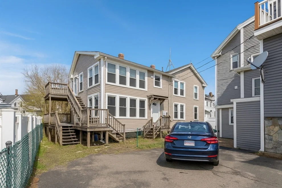 Unit for sale at 4 Mount Vernon St, Gloucester, MA 01930