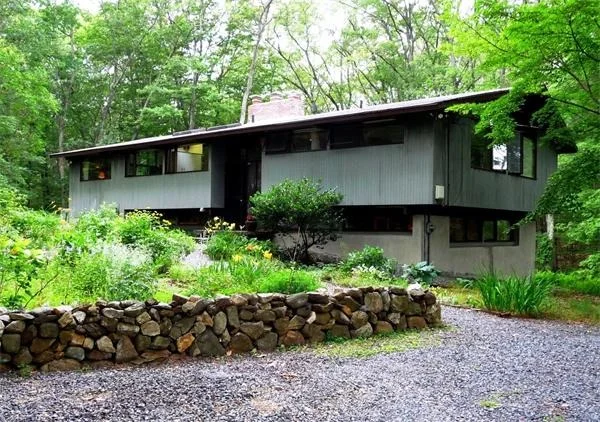 Unit for sale at 55 Gray Rd, Andover, MA 01810