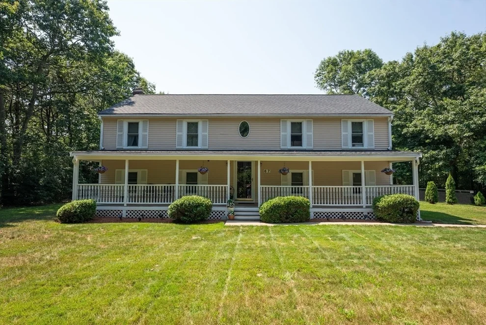Unit for sale at 67 Roxy Cahoon Rd, Plymouth, MA 02360