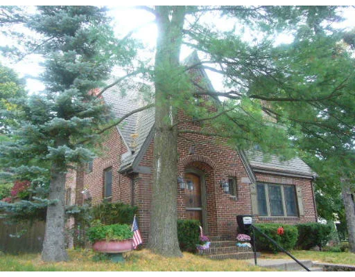 Unit for sale at 26 Bellevue Road, Lynn, MA 01904