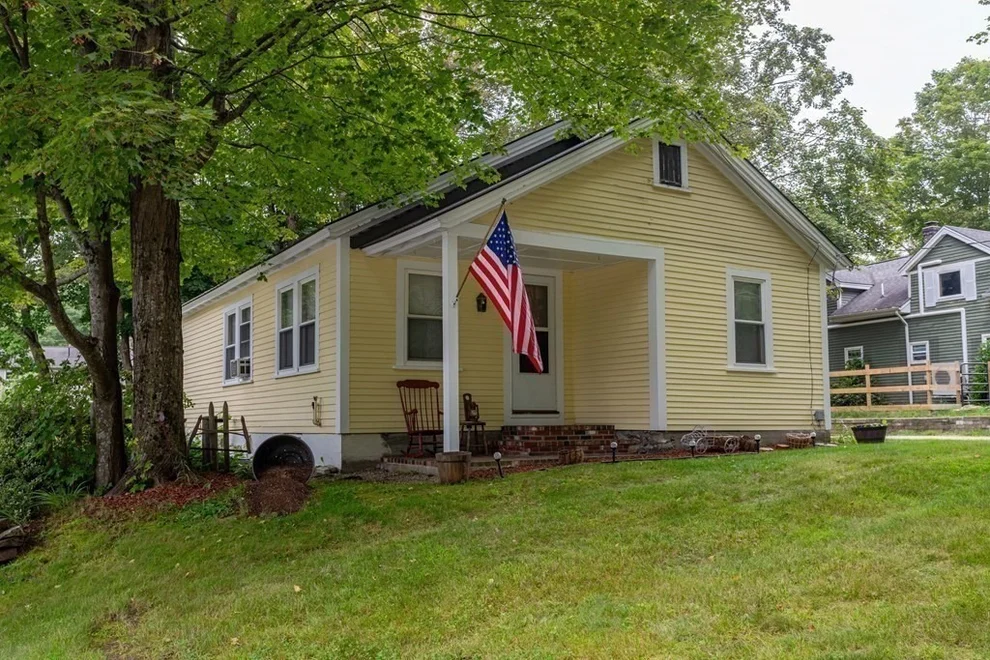 Unit for sale at 102 River Street, Jaffrey, NH 03452