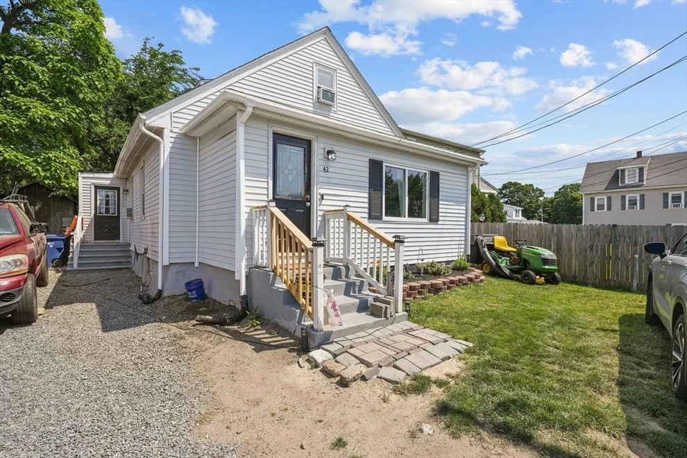 Unit for sale at 42 Taunton Ave, Seekonk, MA 02771
