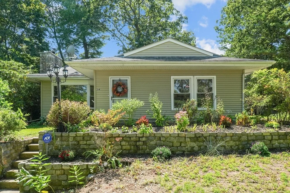 Unit for sale at 34 Glen Rd, Wilmington, MA 01887