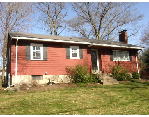 Unit for sale at 103 Pleasant St, Plainville, MA 02762