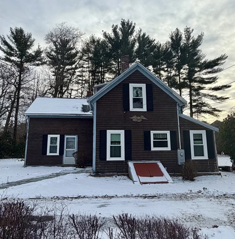 Unit for sale at 1 Watermans Ln, Kingston, MA 02364