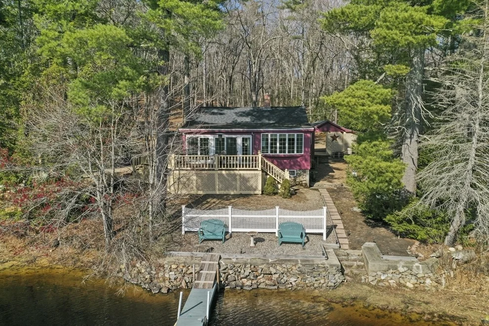 Unit for sale at 20 Ledge Road, Kingston, NH 03848