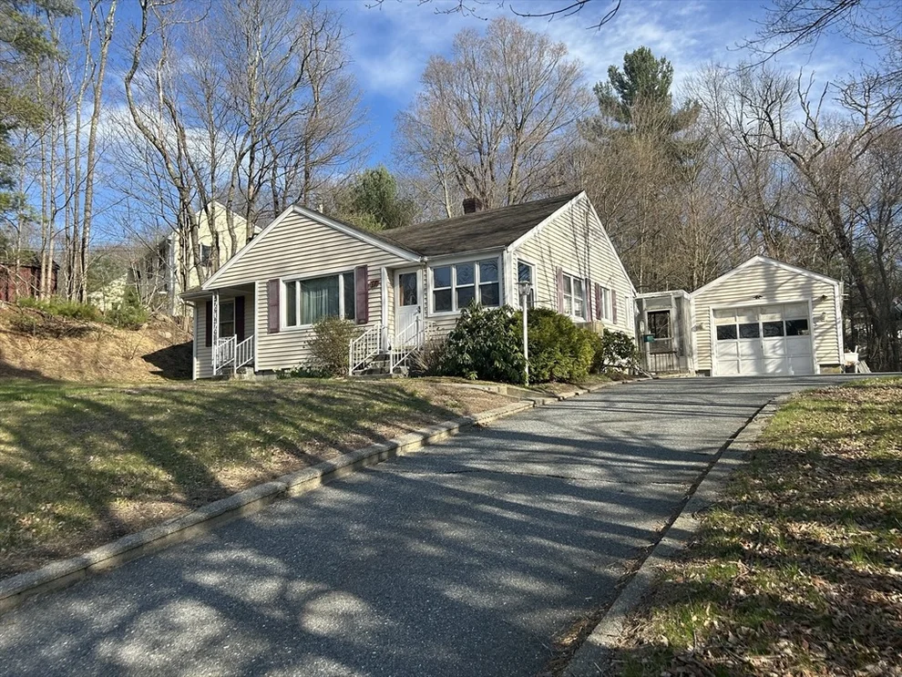 Unit for sale at 177 Hartford Ave E, Uxbridge, MA 01569