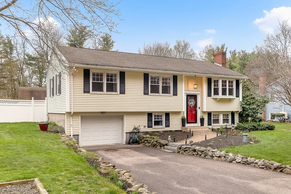 Unit for sale at 58 Streeter Rd, Paxton, MA 01612