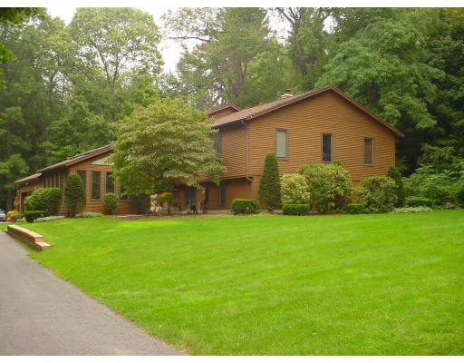 Unit for sale at 173 Chestnut Street, East Longmeadow, MA 01028