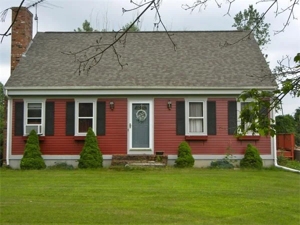 Unit for sale at 14 Gray Oaks Dr, Freetown, MA 02717