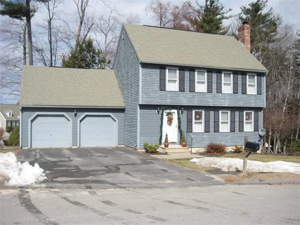 Unit for sale at 89 Lynnhaven Rd, Leominster, MA 01453