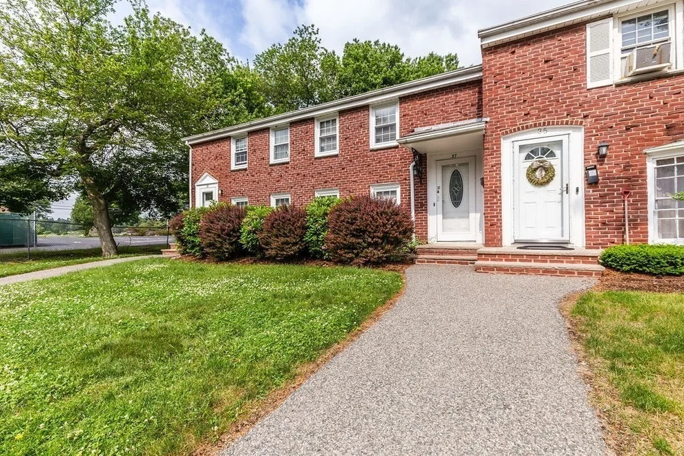 Unit for sale at 37 Trudy Ter, Brockton, MA 02301