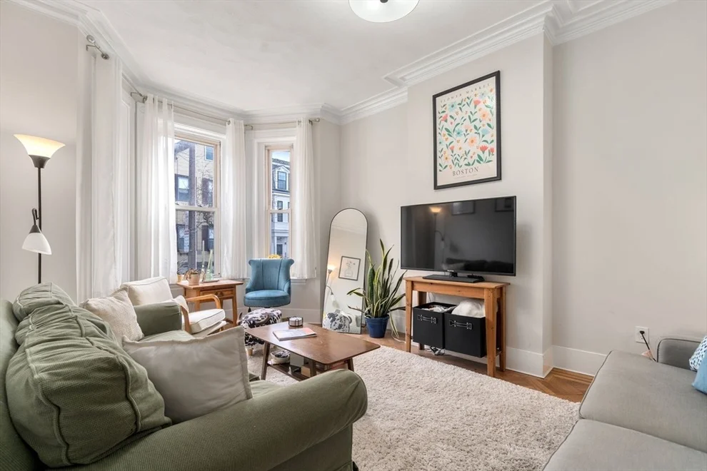 Unit for sale at 564 E 5th St, Boston, MA 02127