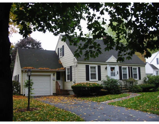 Unit for sale at 1 Benjamin Rd, Worcester, MA 01602