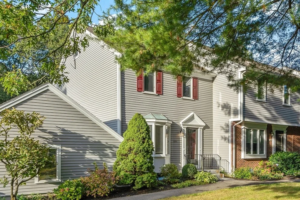 Unit for sale at 1301 Foxwood Circle, Peabody, MA 01960