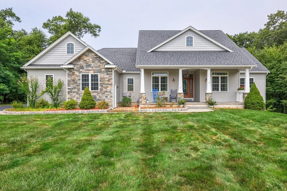 Unit for sale at 31 Noble St, Dudley, MA 01571