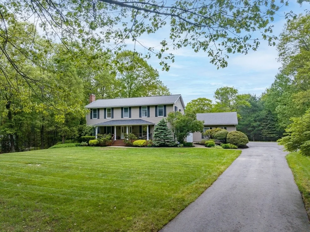 Unit for sale at 139 Ash St, Spencer, MA 01562