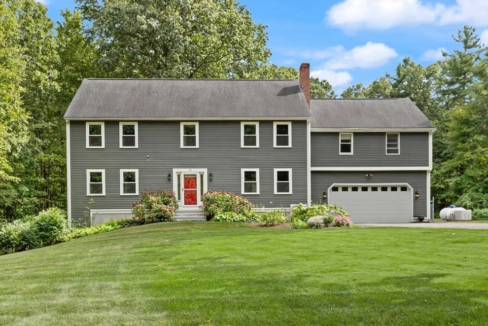Unit for sale at 10 Lakin St, Pepperell, MA 01463