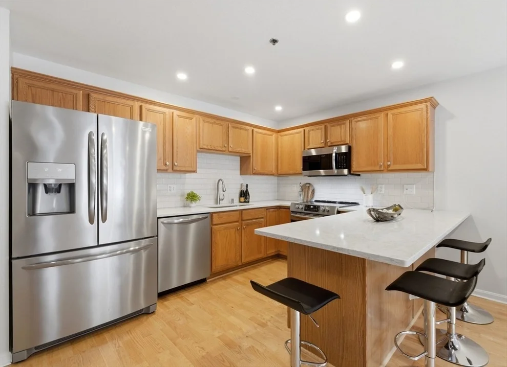 Unit for sale at 1 Eagle Dr, Tewksbury, MA 01876