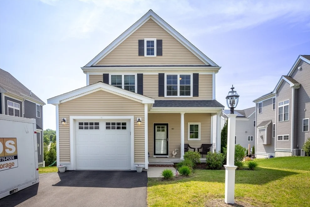 Unit for sale at 40 Pheasant Run Ct, Wrentham, MA 02093