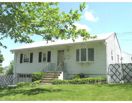 Unit for sale at 20 Lorraine Terrace, Arlington, MA 02474