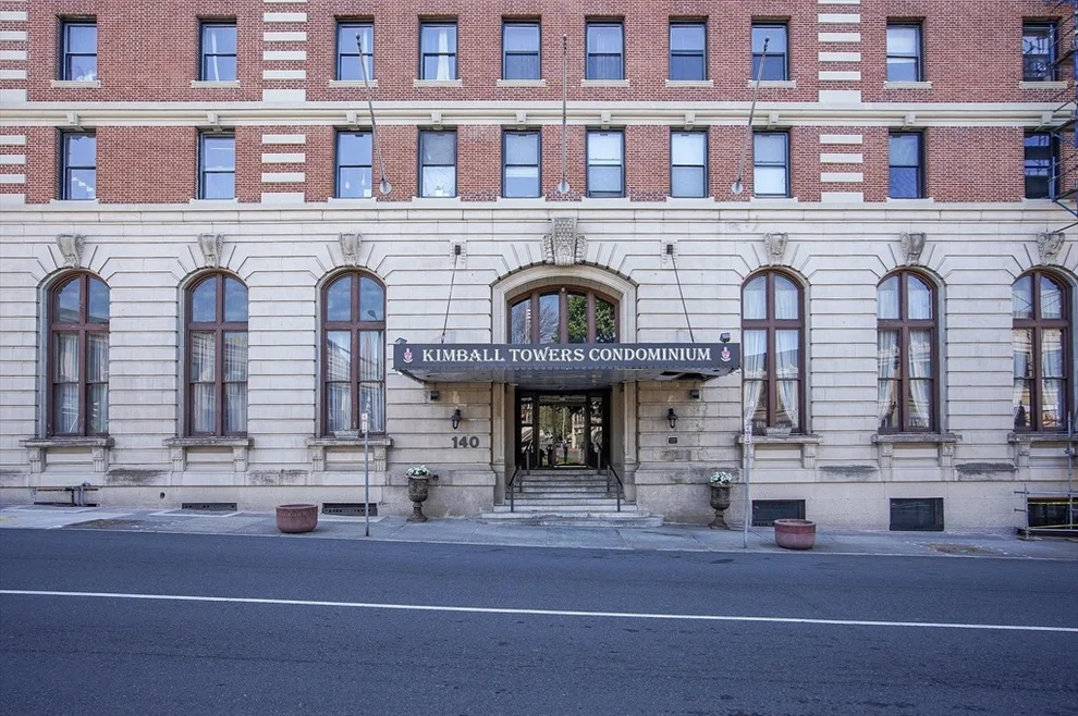 Unit for sale at 140 Chestnut St, Springfield, MA 01103