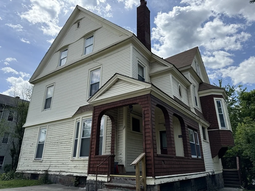 Unit for sale at 120 Lincoln St, Worcester, MA 01605