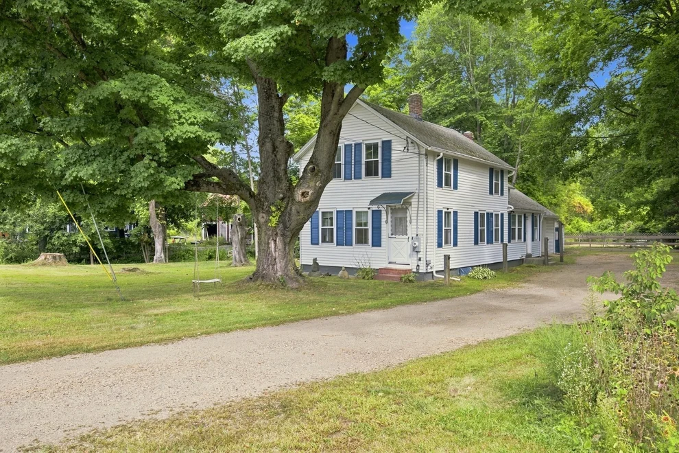 Unit for sale at 114 Old Amherst Rd, Sunderland, MA 01375