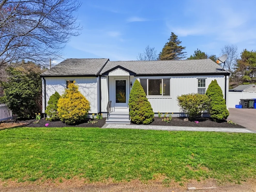 Unit for sale at 20 Mellen St, Hopedale, MA 01747