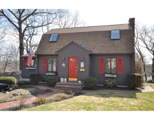 Unit for sale at 4 Heritage Hill, Dedham, MA 02026