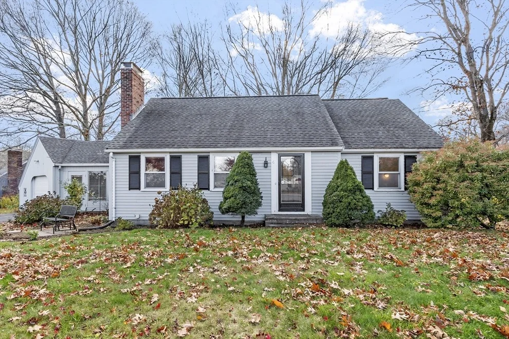 Unit for sale at 61 Postgate Road, Hamilton, MA 01982