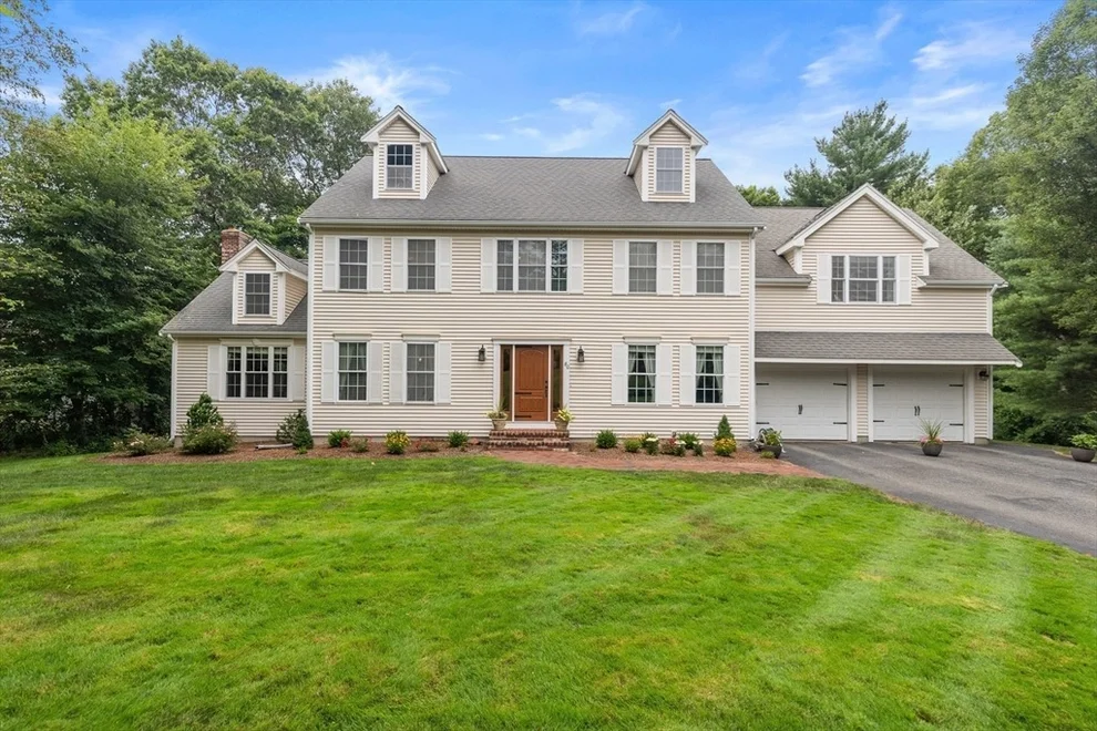 Unit for sale at 80 Northridge Dr, East Bridgewater, MA 02333