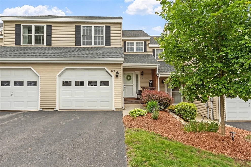 Unit for sale at 143 Bridle Cross Rd, Fitchburg, MA 01420