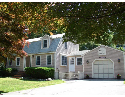 Unit for sale at 356 Winter Street, Hanson, MA 02341