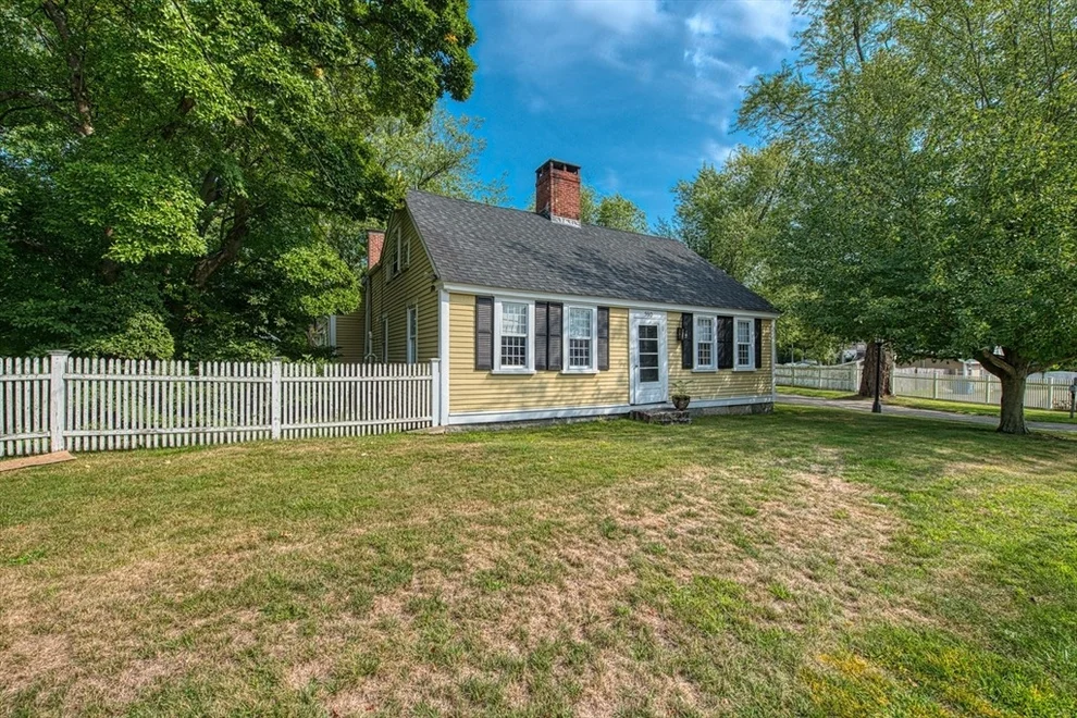 Unit for sale at 590 Bedford Street, East Bridgewater, MA 02333