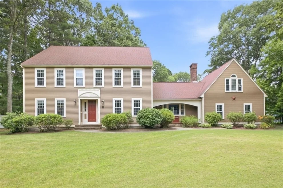 Unit for sale at 36 Wagon Rd, Walpole, MA 02081