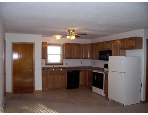 Unit for sale at 95 Center Depot Rd, Charlton, MA 01507