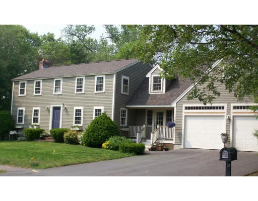 Unit for sale at 3 Hickory Lane, Hamilton, MA 01982