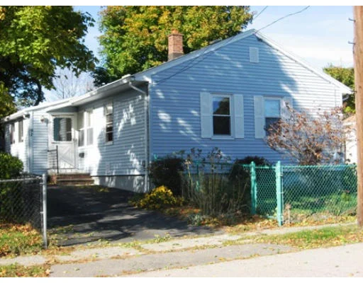 Unit for sale at 91 Blackstone Road, Weymouth, MA 02191