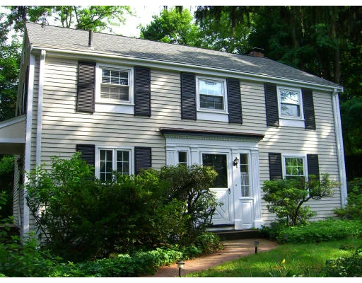 Unit for sale at 560 Worcester St, Wellesley, MA 02481